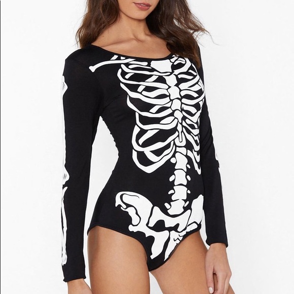 Halloween NastyGal Skeleton Long Sleeve Bodysuit with leggings and flower crown - Picture 4 of 4